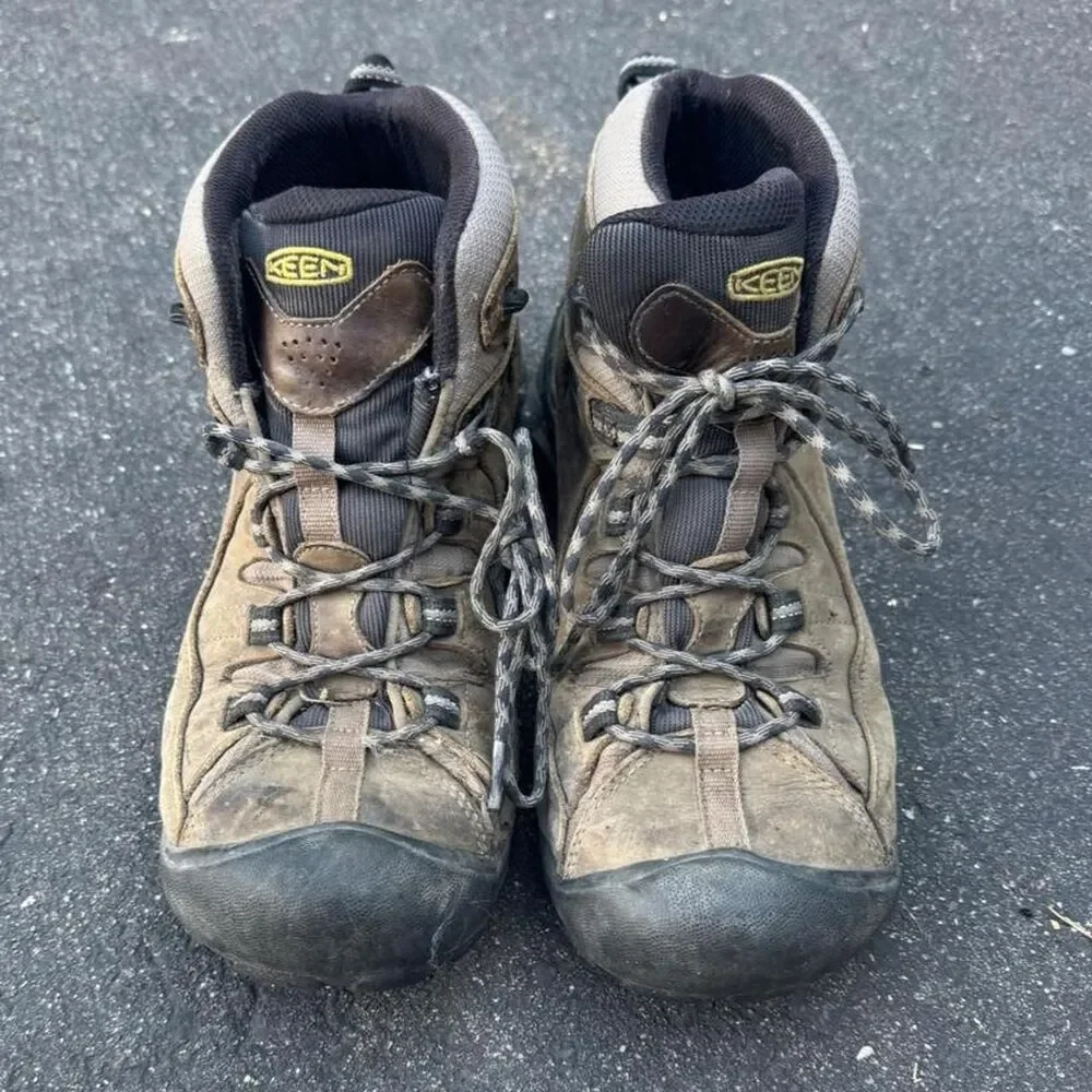 Keen Men's Brown and Khaki Boots
